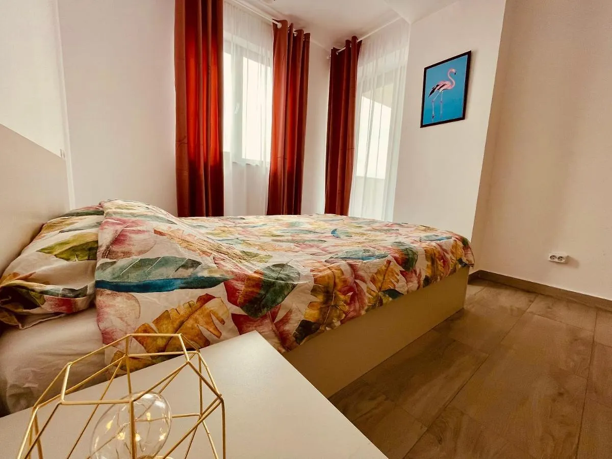 Soho Apartment - City View With Rooftop Garden Bukarest